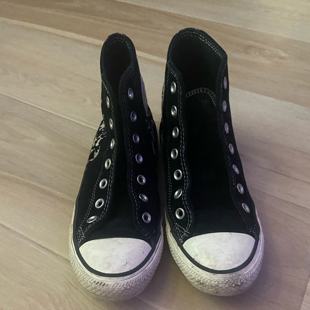 RARE Vintage Velvet Patterned Converse - Picture 4 of 4